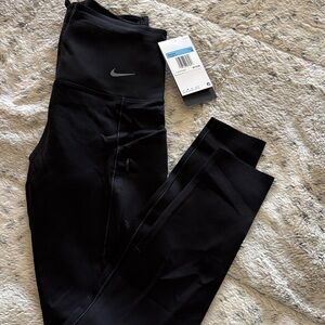 Nike Women's Black High-Waisted Leggings